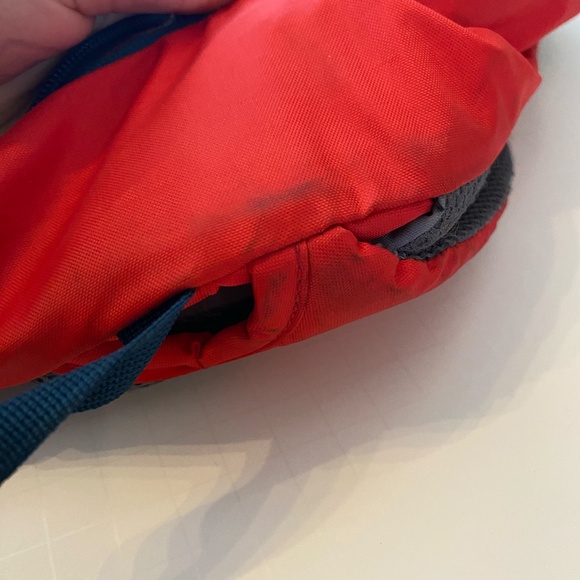 Red CamelBak Kids Scout Hydration Pack - Picture 12 of 12